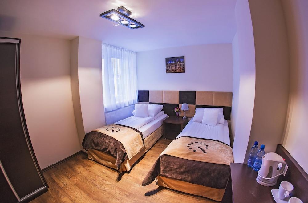Boutique Hotel'S III Pilsudskiego Lodź Bagian luar foto