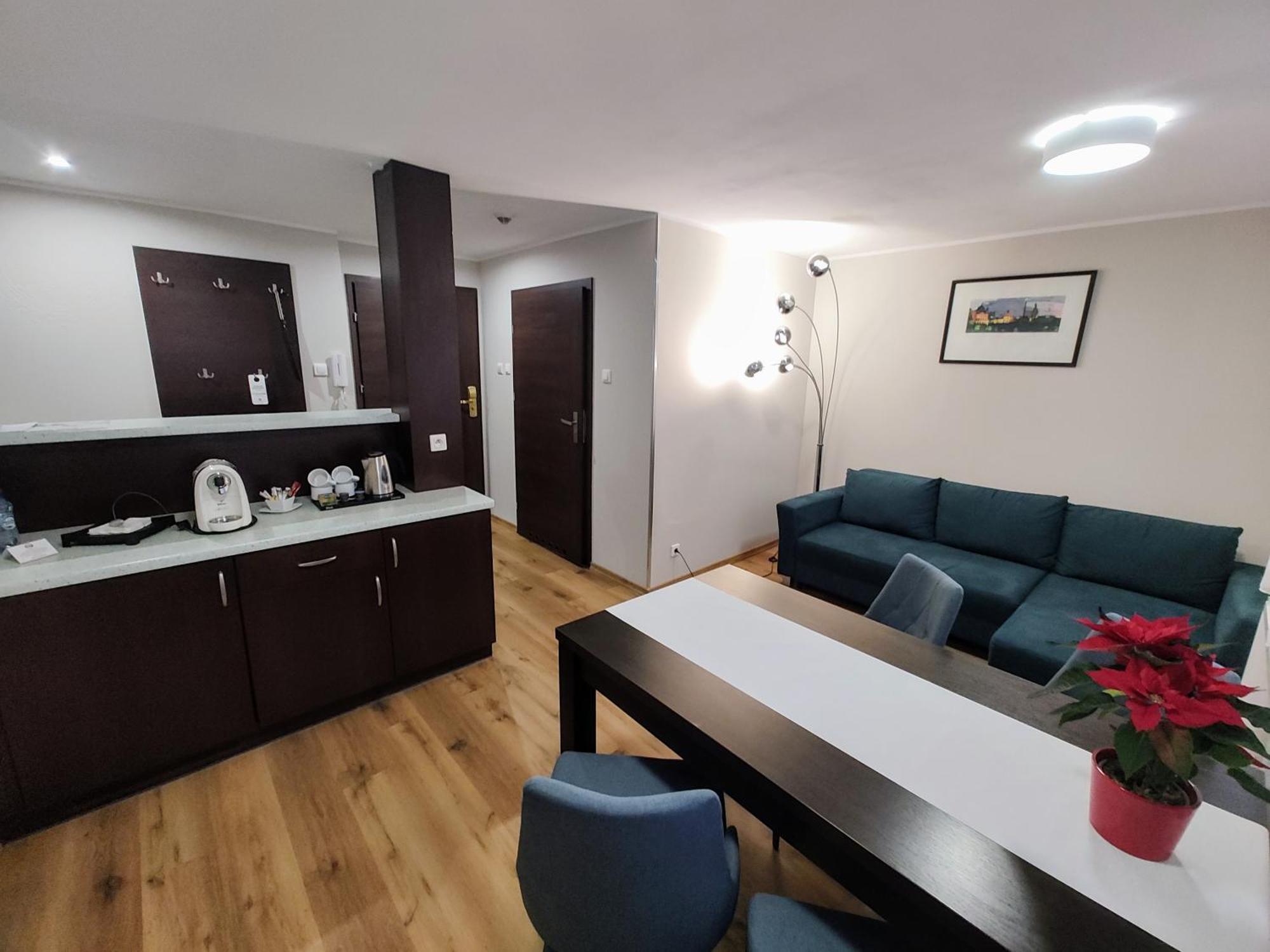 Boutique Hotel'S III Pilsudskiego Lodź Bagian luar foto