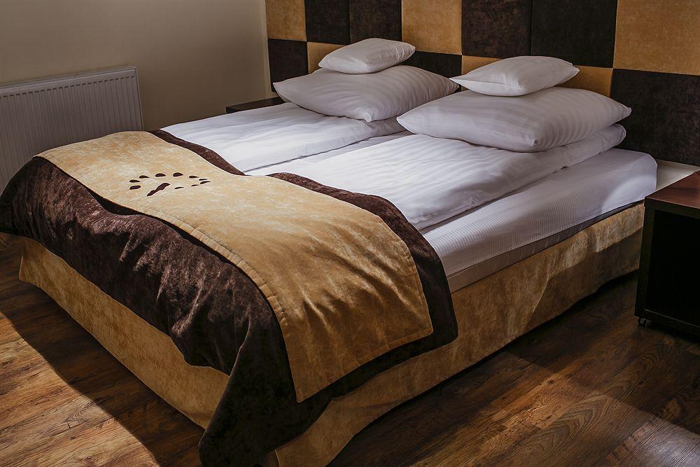 Boutique Hotel'S III Pilsudskiego Lodź Bagian luar foto
