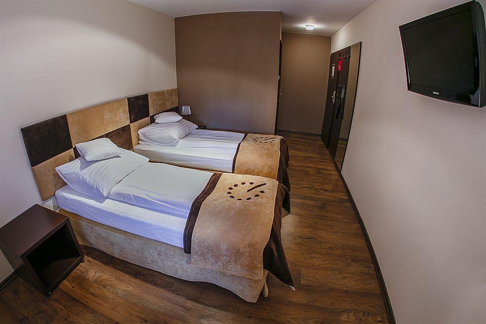 Boutique Hotel'S III Pilsudskiego Lodź Bagian luar foto